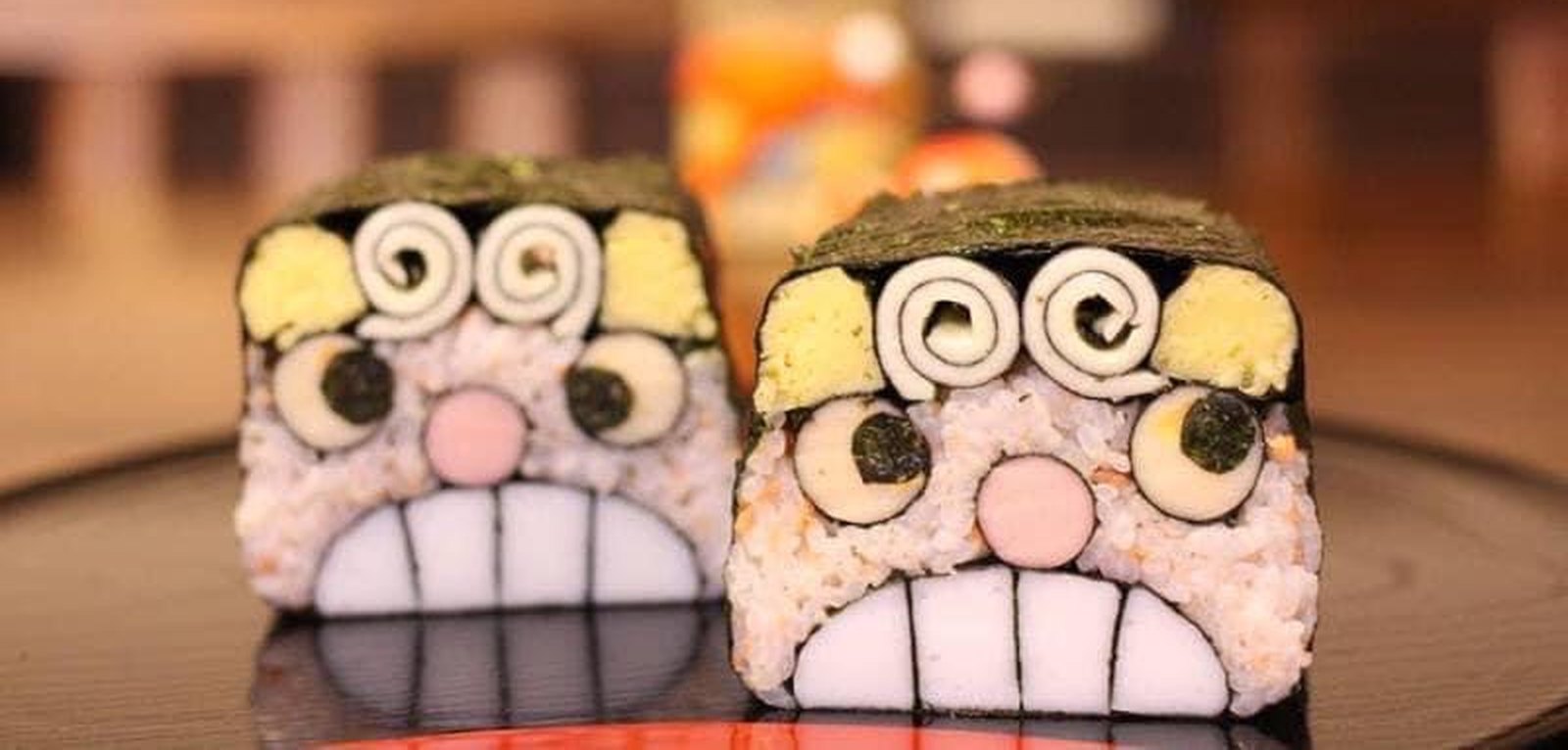 笑い鬼の飾り巻き寿司